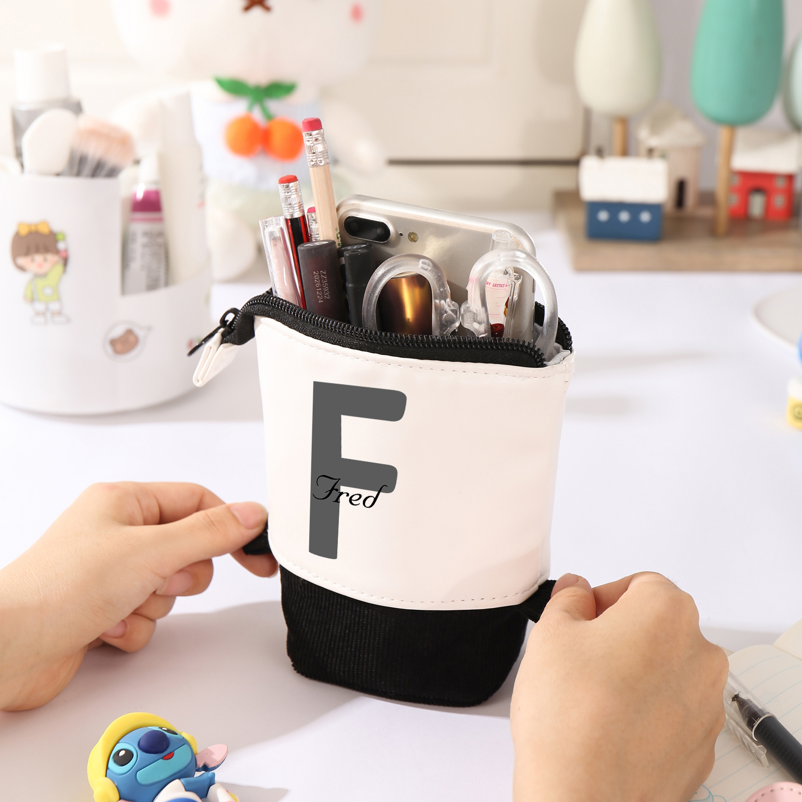 Estuche personalizado con nombre y letra para niños