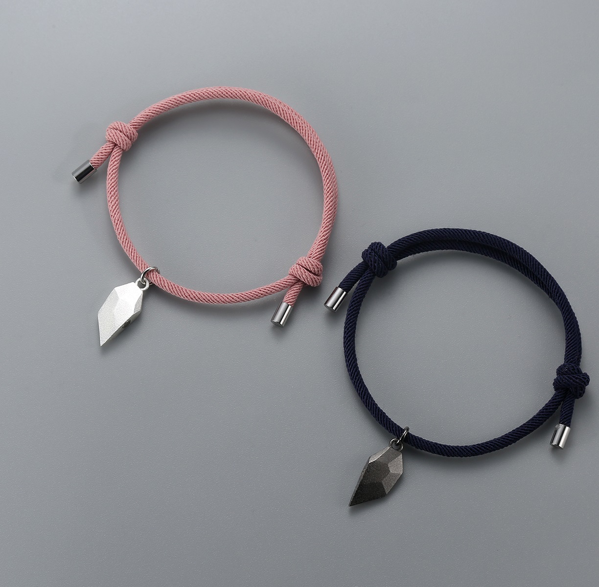 Pulseras de cuerda personalizadas para pareja con dije de corazón magnético grabado de dos letras-Jessemade ES