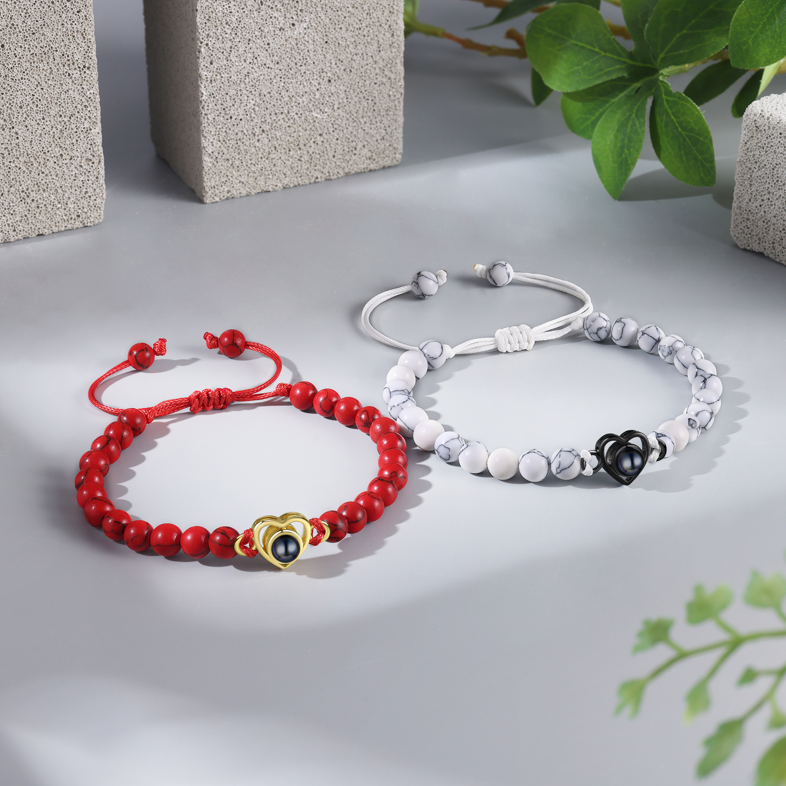 Pulsera de turquesa blanca sintética con proyección de foto en color con dije de corazón pulsera ajustable-Jessemade ES