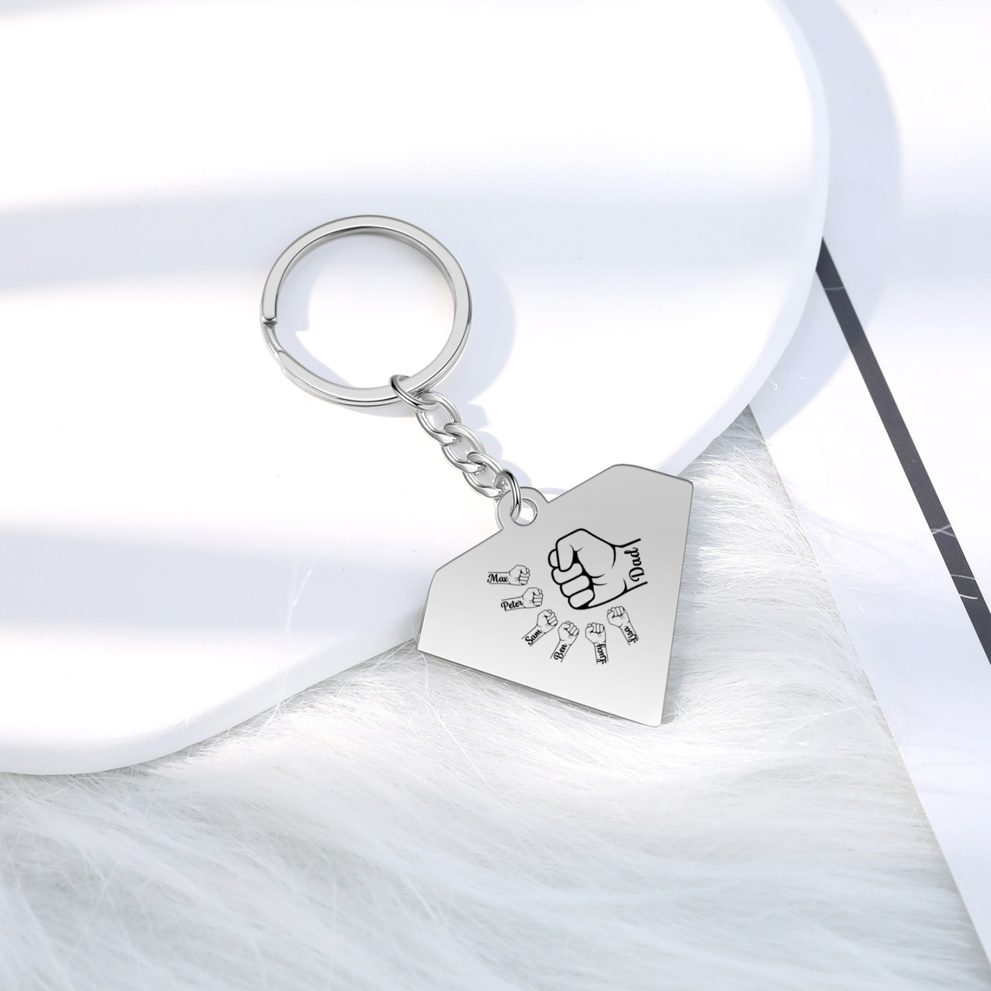 Llavero en forma de Superman puño con puño con 6 nombres personalizados con texto-Jessemade ES