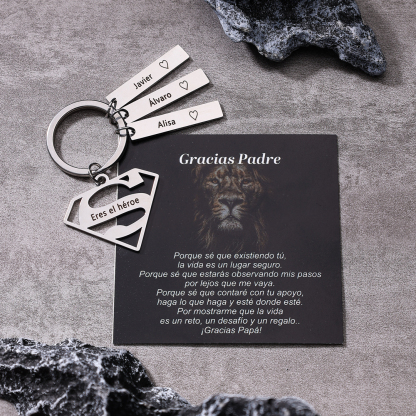 A mi papá - Llavero Superman con 3 nombres personalizados con texto-Jessemade ES