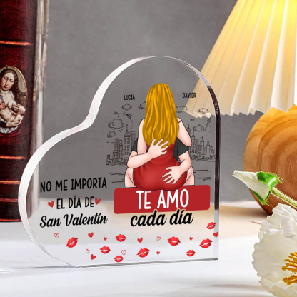 Placa acrílica personalizada en forma de corazón – Regalo romántico para parejas – «Te amo cada día»