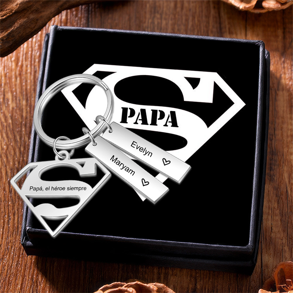 A mi papá - Llavero Superman con 2 nombres personalizados con texto-Jessemade ES