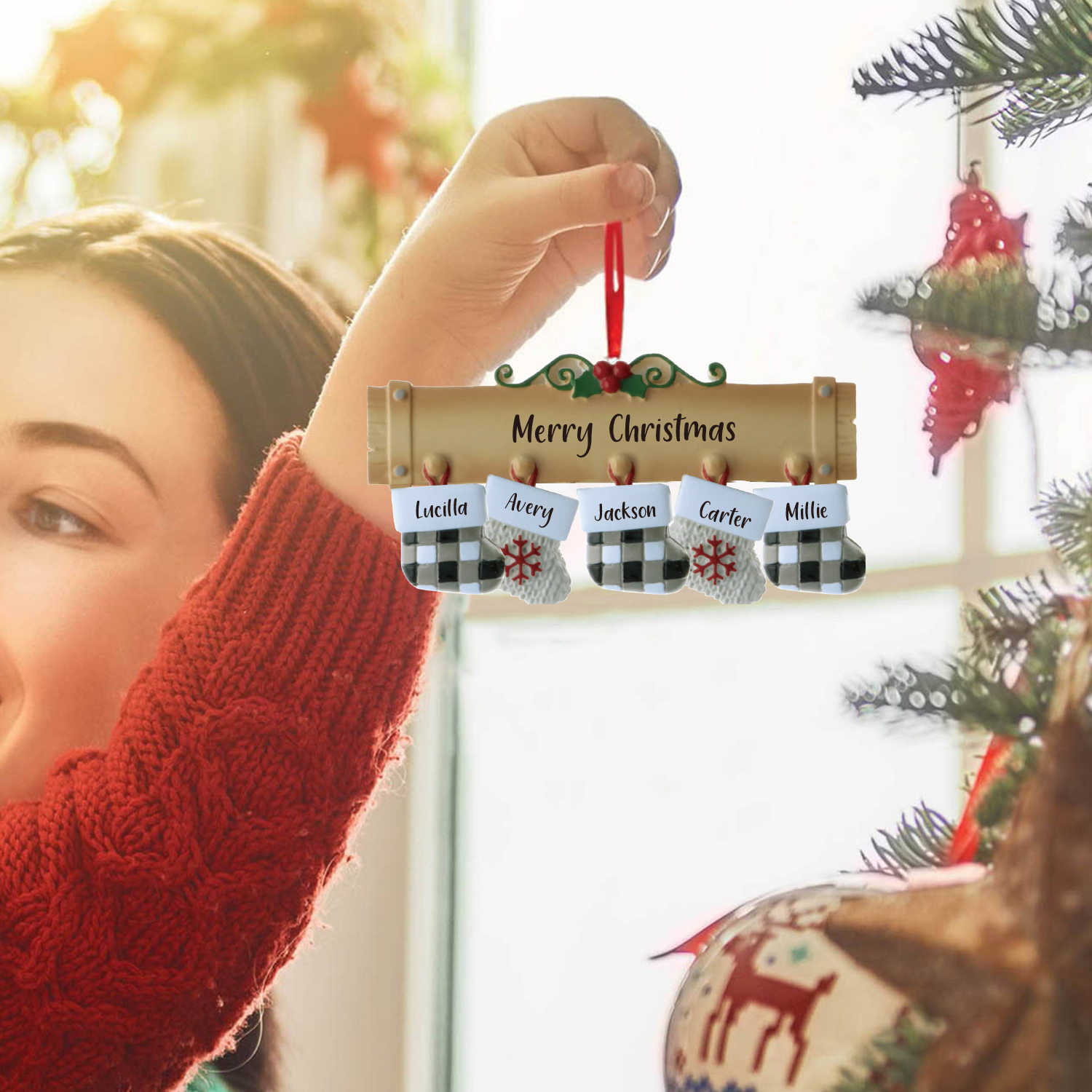 Navidad-Ornamento muñecos navideño de madera calcetines 5 nombres y 1 texto personalizados adorno del árbol-Jessemade ES