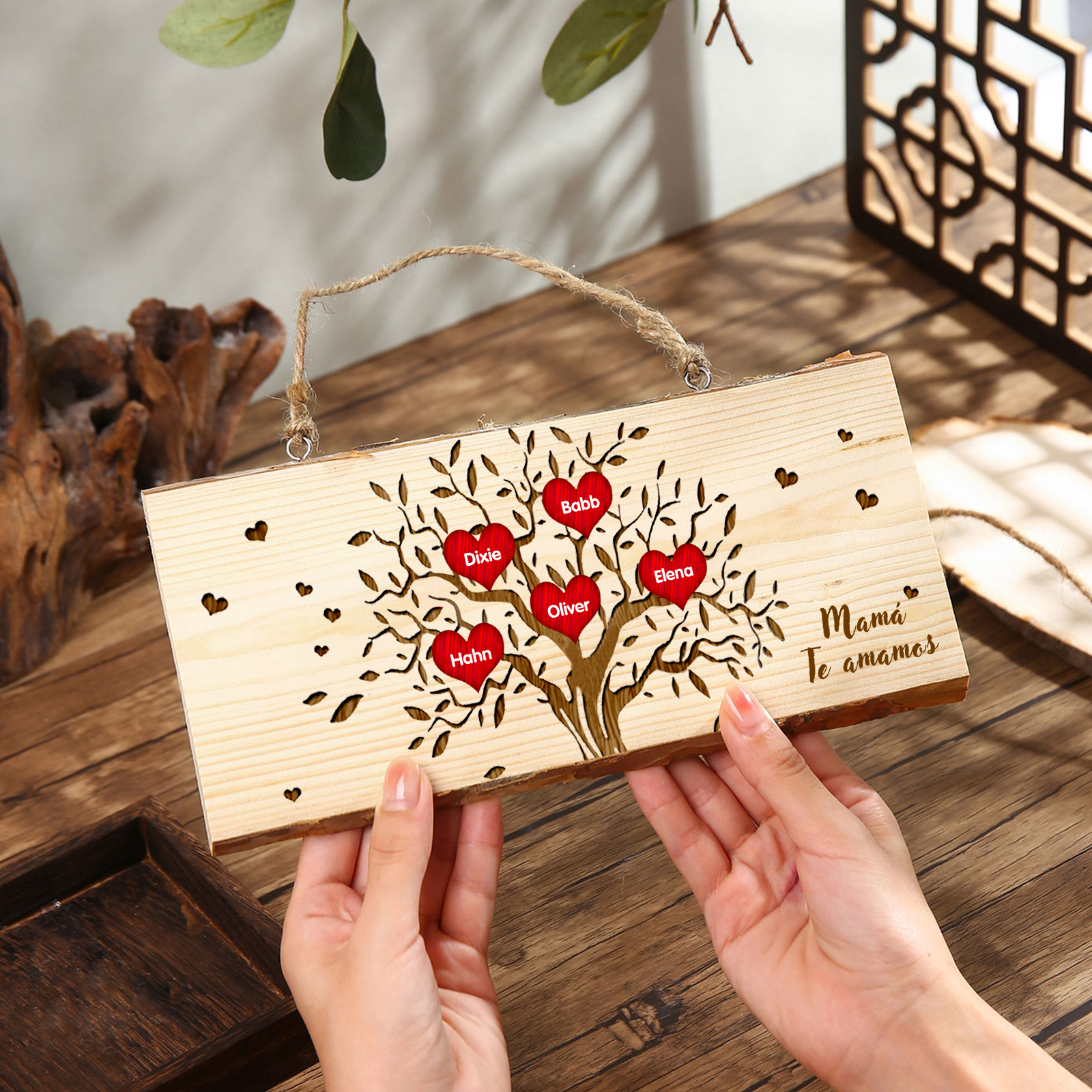 A mi mamá/abuela-Adorno de colgante personalizado con 2-6 nombres de madera árbol de la vida-Jessemade ES