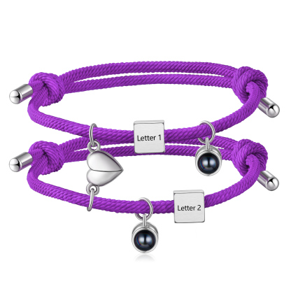 Pulsera de cuerda para pareja personalizada con 2 letras con proyección de foto y dije de corazón magnético-Jessemade ES