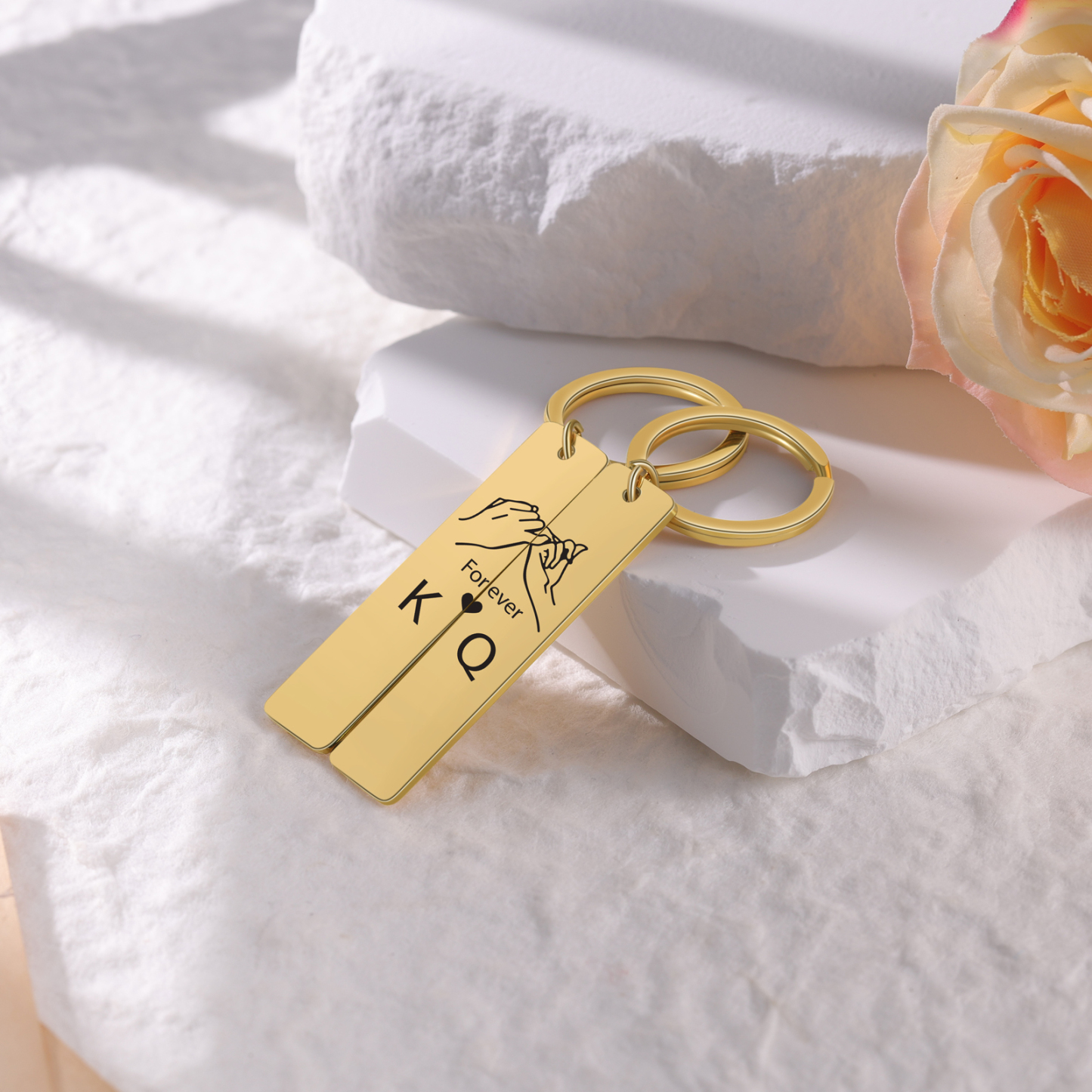 Llavero para pareja dedos cogidos 2 letras en personalizar-Jessemade ES