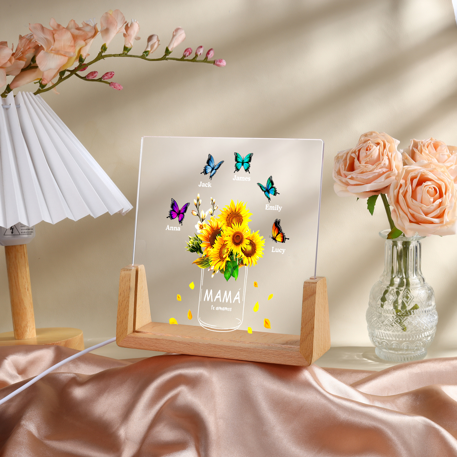 A mi mamá/abuela-Lámpara Personalizada con 2-8 Nombres y 2 Textos "girasol y mariposas" 3D Ilusión Luz de Noche-Jessemade ES
