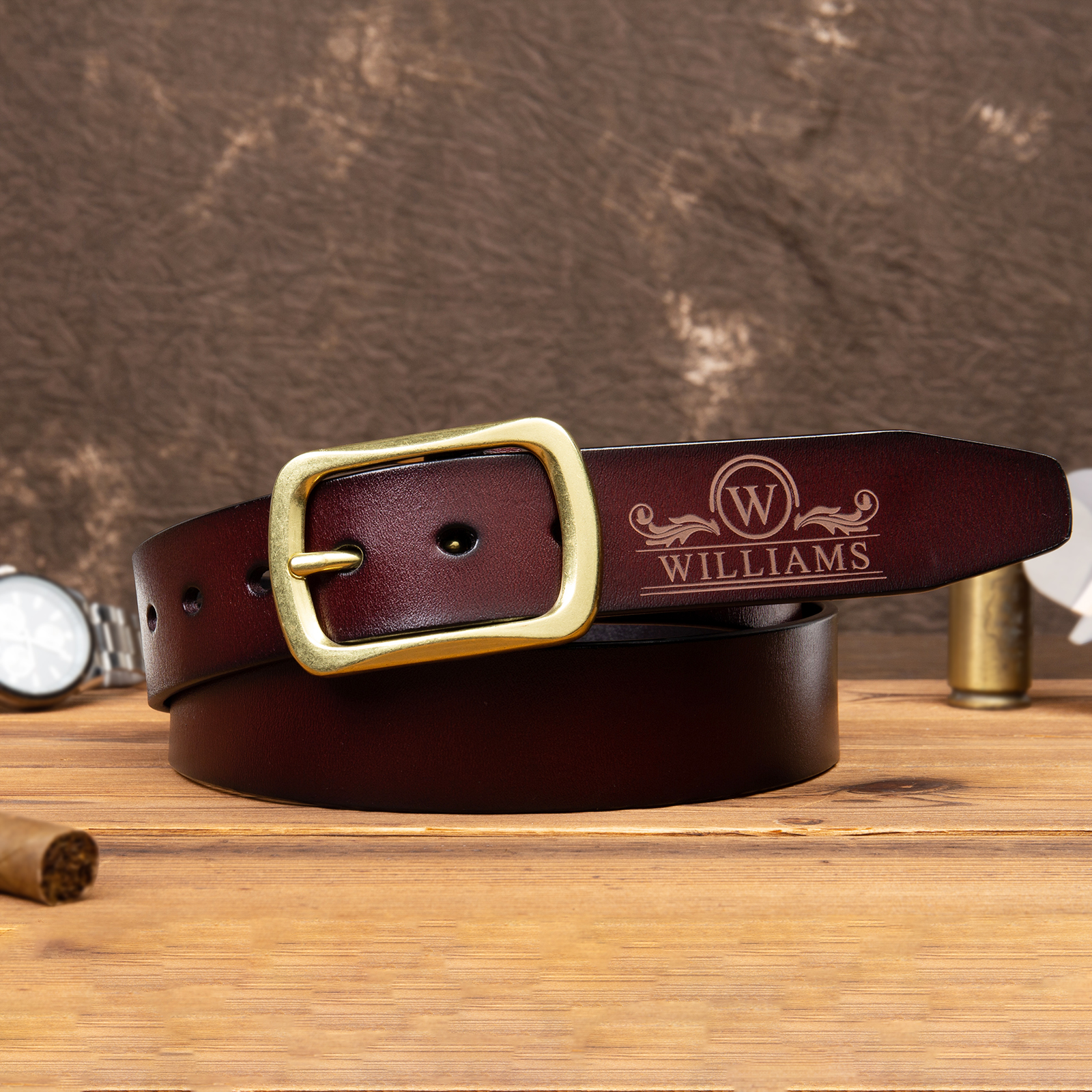 Cinturón de cuero para hombre con nombre e inicial personalizados | Jessemade