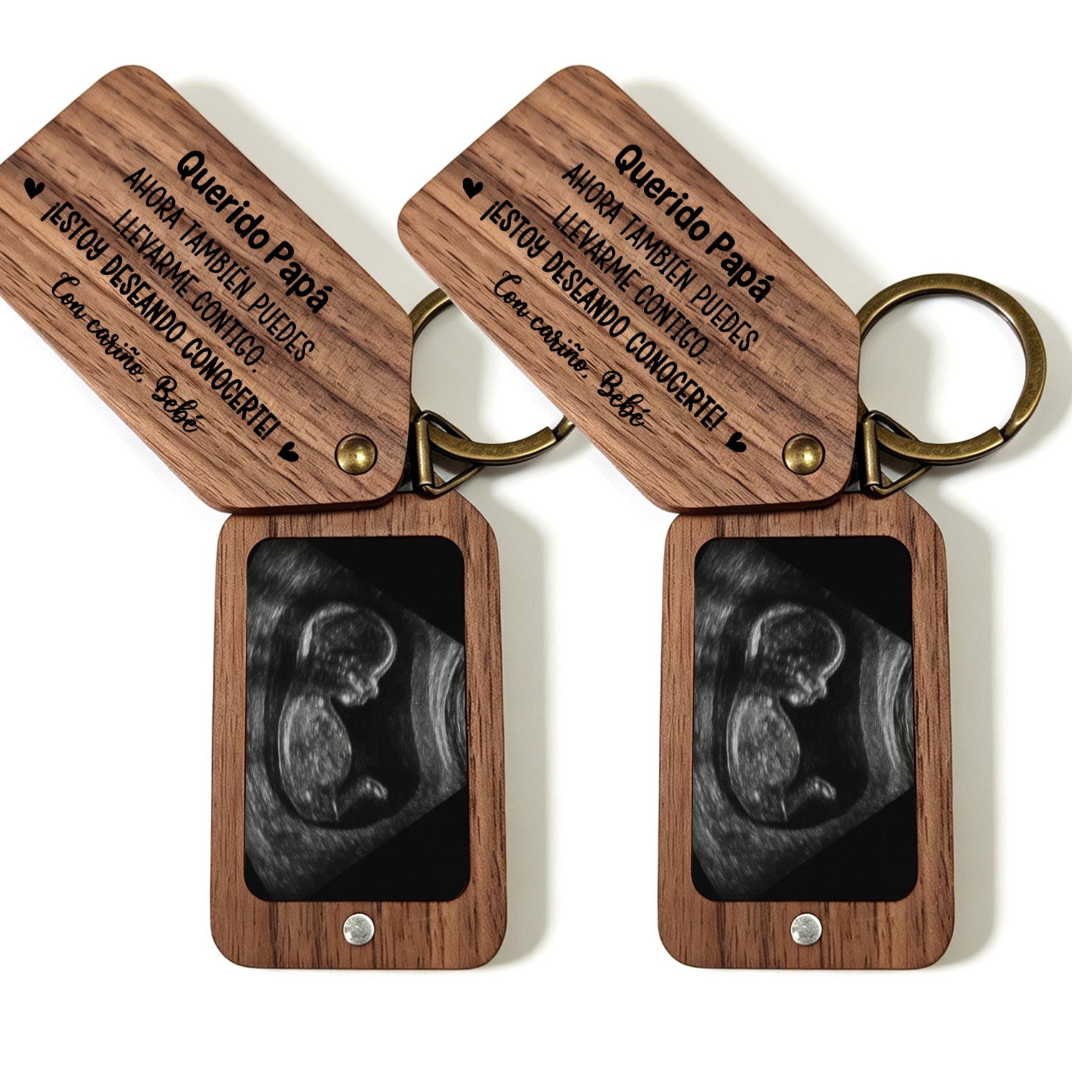 Llavero de madera personalizado con foto para papás y mamás primerizos