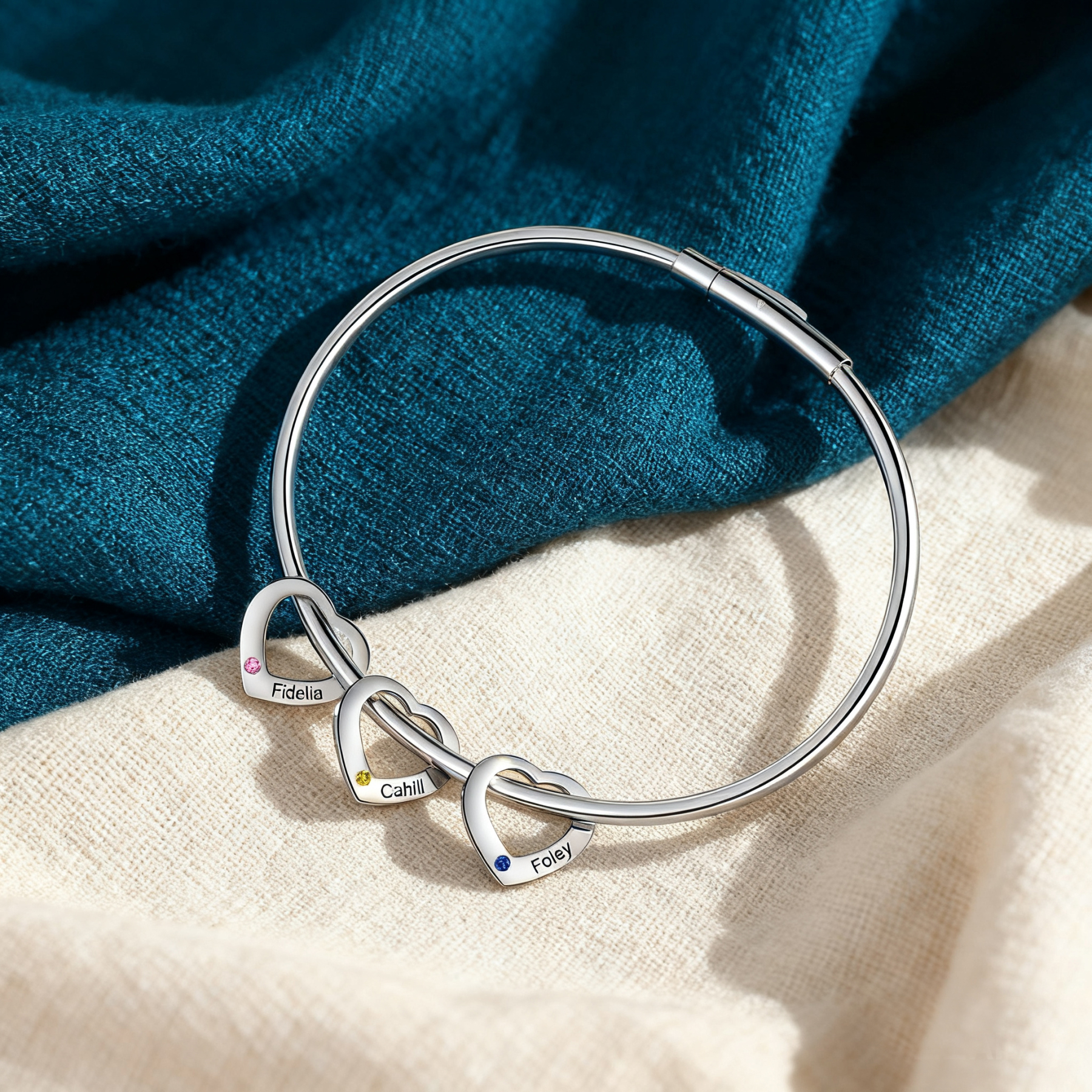 Pulsera para mujer con colgantes de corazón personalizados con 2 nombres y 2 piedras de nacimiento
