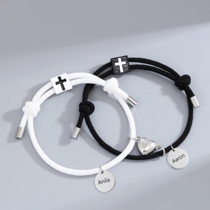Pulsera de dos piezas de cuerda 2 nombres personalizados para pareja con dije magnético con cruz