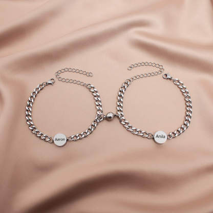 Pulseras de cadena personalizadas con 2 nombres para pareja con dije magnético