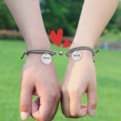 Pulsera de dos piezas de cuerda con 2 nombres personalizados para pareja con dije magnético