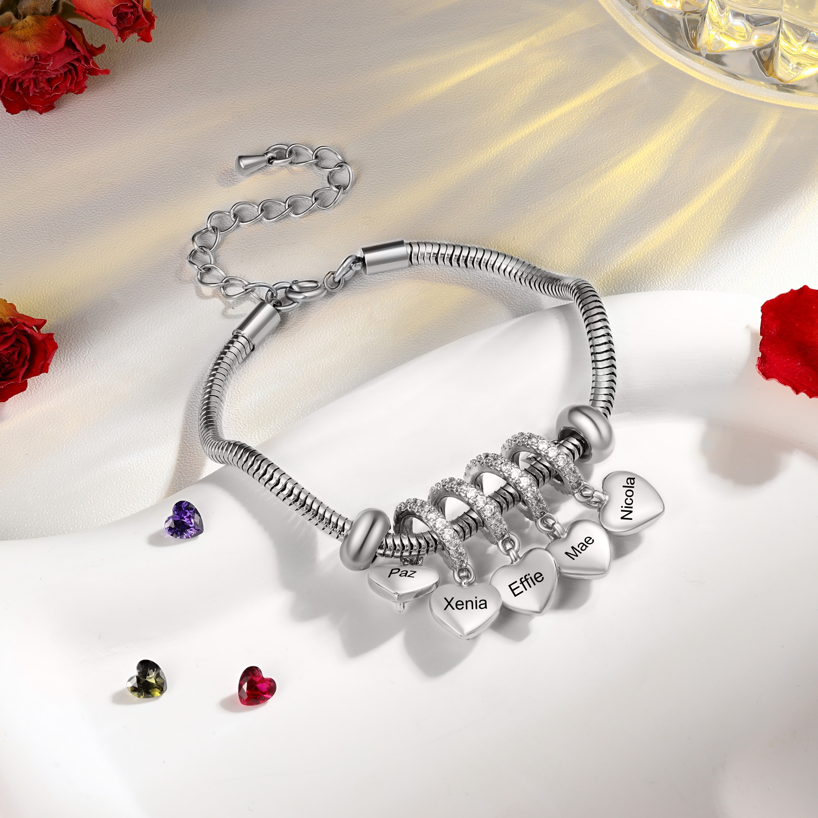 Pulsera para mujer ajustable con colgantes de corazón personalizados con 5 nombres y piedras de nacimiento | Jessemade