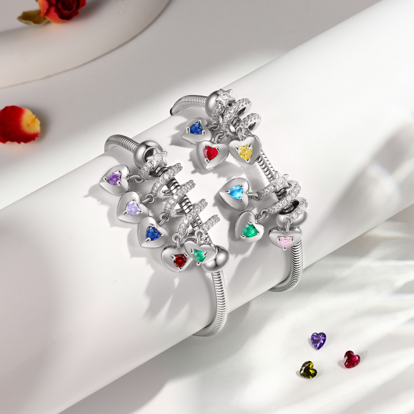 Pulsera para mujer ajustable con colgantes de corazón personalizados con 5 nombres y piedras de nacimiento | Jessemade