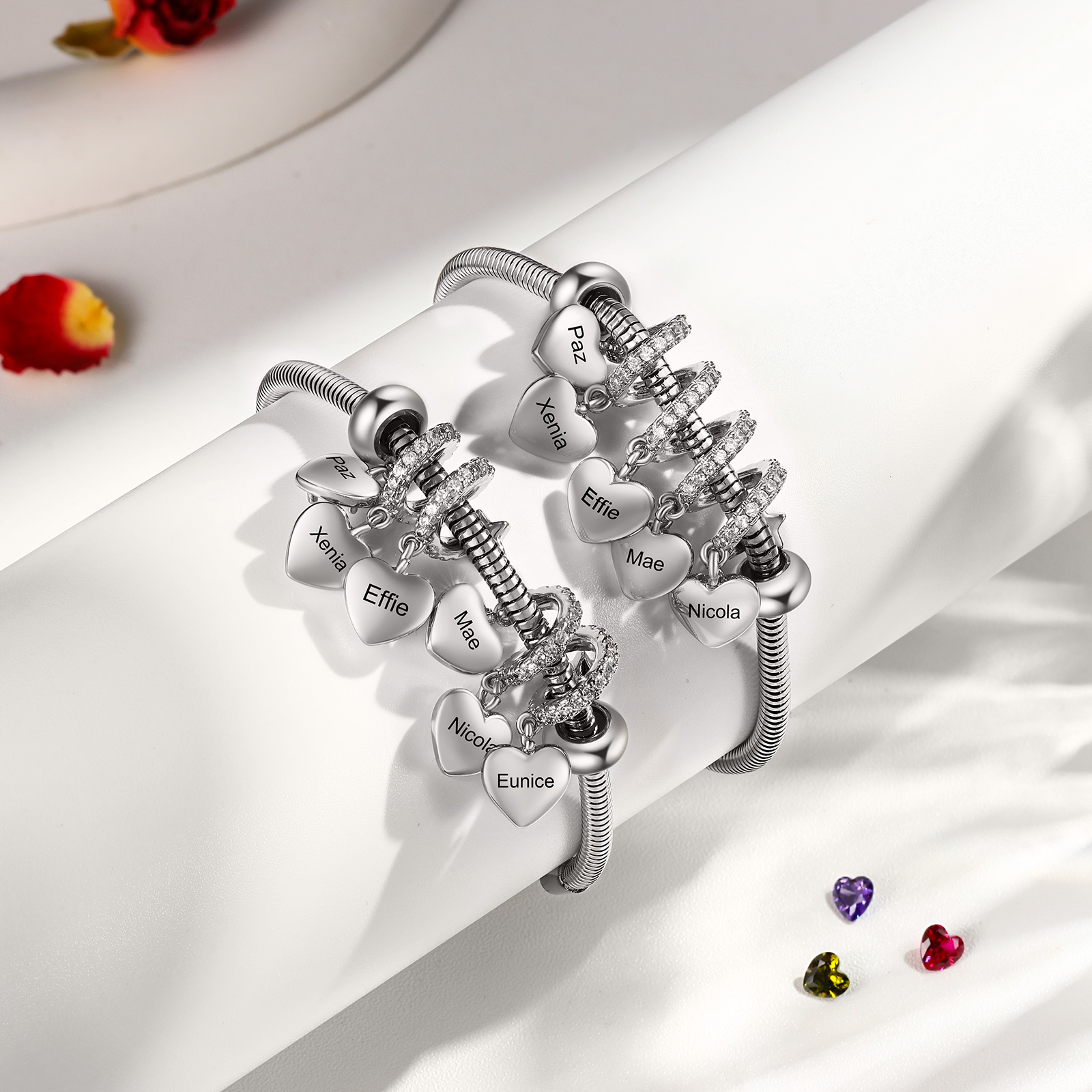 Pulsera para mujer ajustable con colgantes de corazón personalizados con 5 nombres y piedras de nacimiento | Jessemade