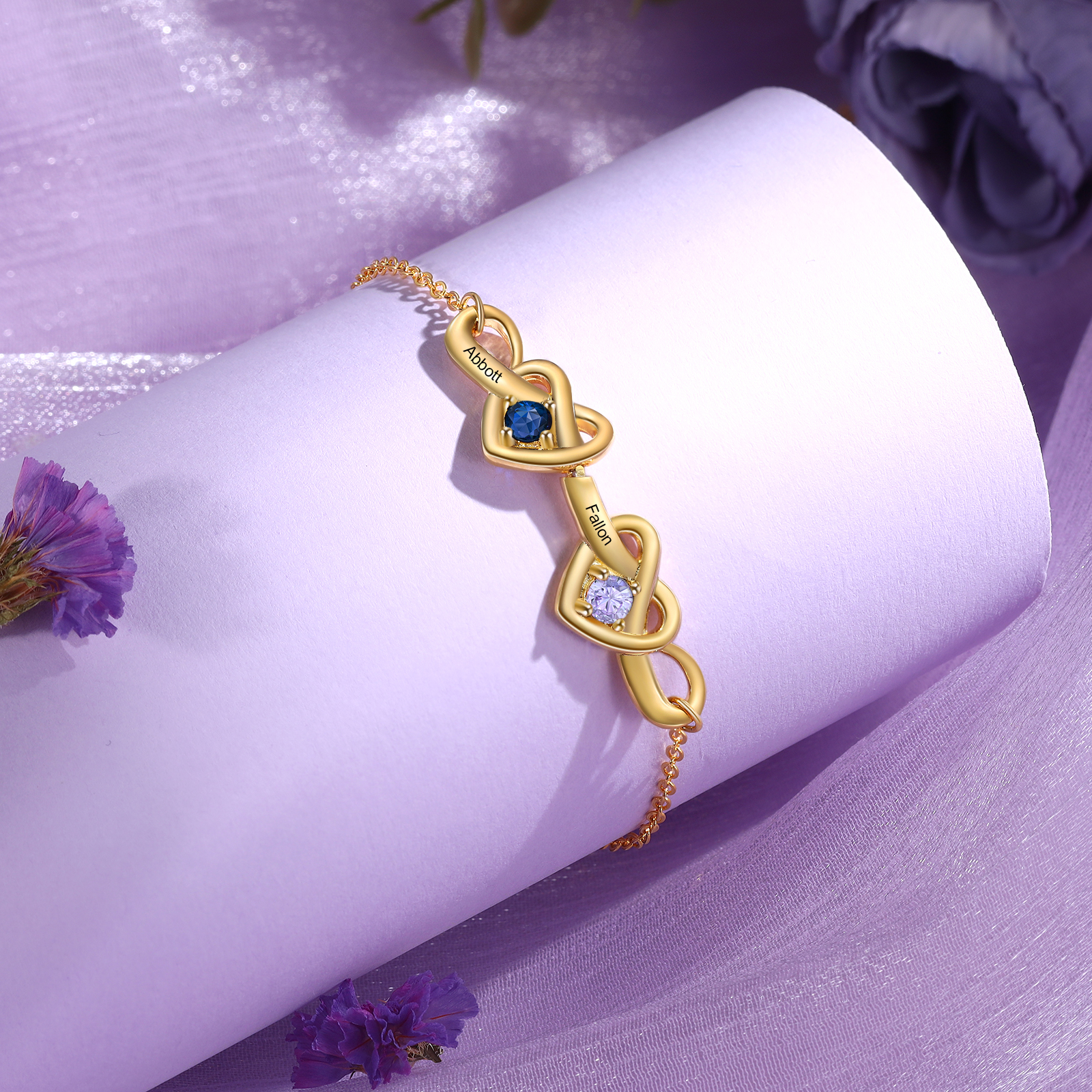 Pulsera de corazones entrelazados con 2-6 nombres y piedras personalizados color oro | Jessemade