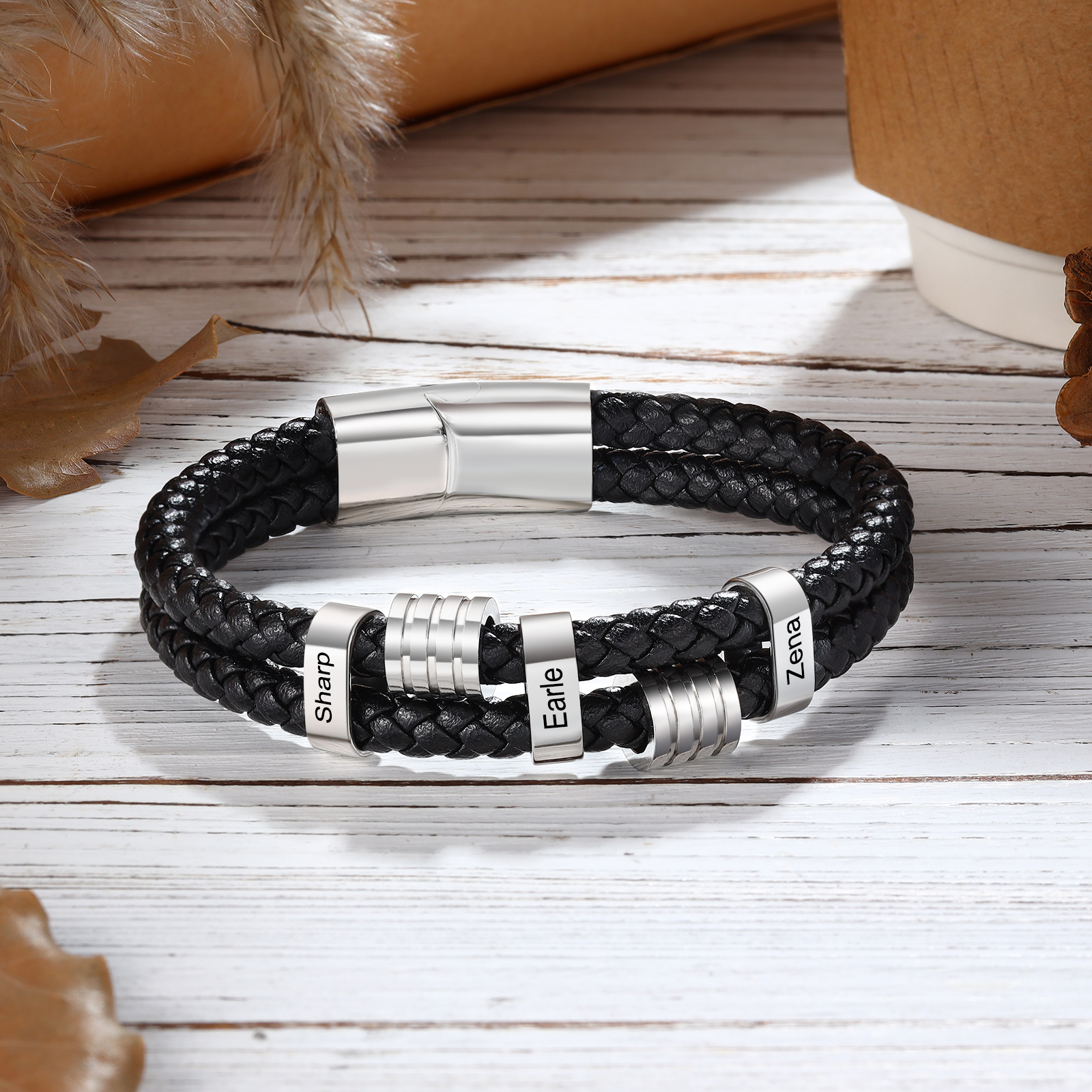 Pulsera de cuero doble cadena para hombre con 3 nombres personalizados en aros | Jessemade