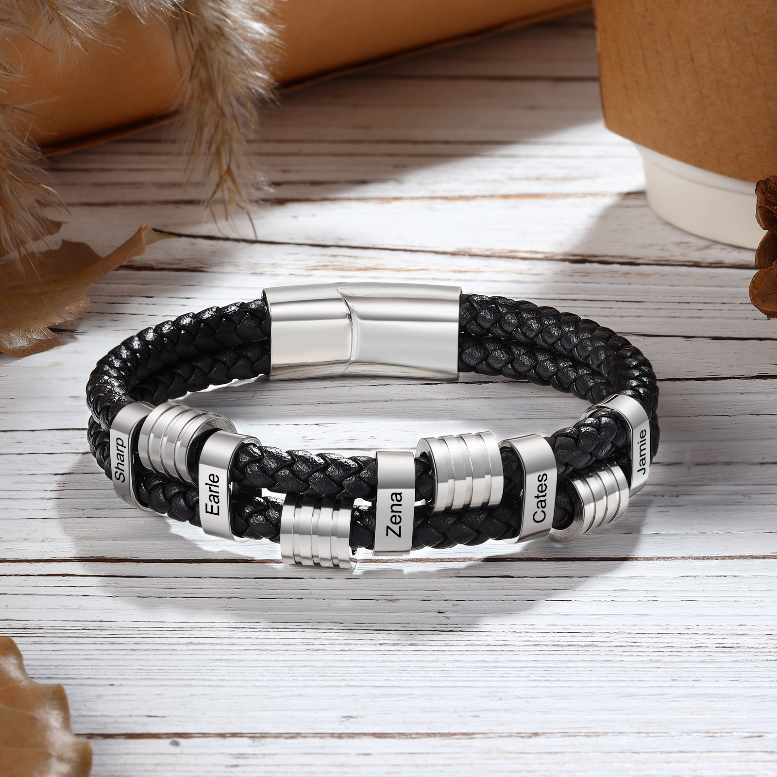 Pulsera de cuero doble cadena para hombre con 5 nombres personalizados en aros | Jessemade