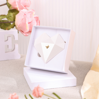 Caja de regalo en forma de corazón Caja de anillo