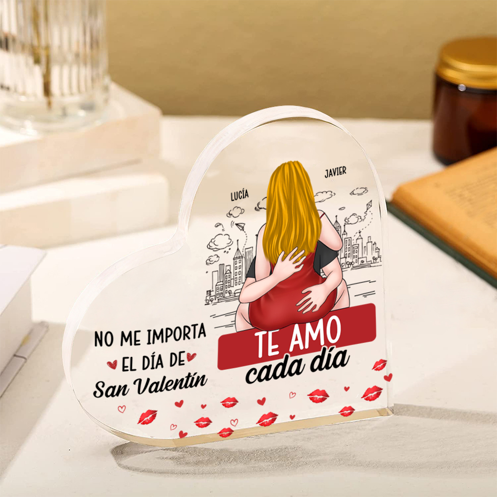 Placa acrílica personalizada en forma de corazón – Regalo romántico para parejas – «Te amo cada día»