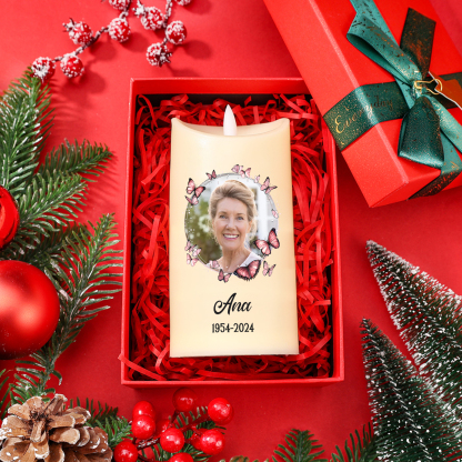 Vela electrónica con mariposas rosas en memoria de ser querido nombre,