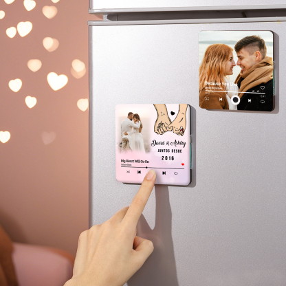 Pareja-Pegatina para nevera "music player" mano con mano con 2 nombres, año, foto y música personalizados | Jessemade