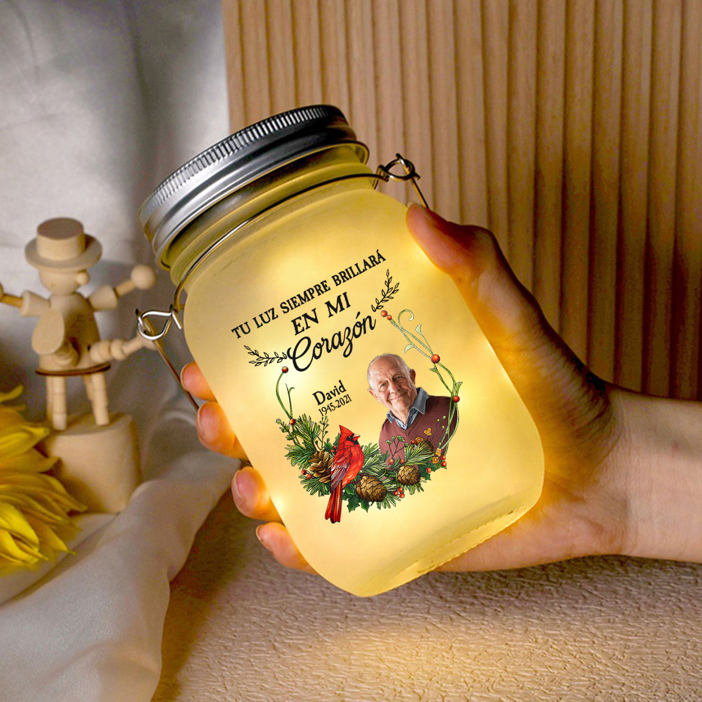 Botella con Lámpara Conmemorativa a un Ser Querido Personalizada con Nombre, Años y Foto | Jessemade