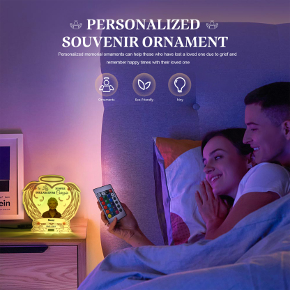 Lámpara en forma de alas con halo en memoria a un ser querido foto, nombre y años personalizados | Jessemade