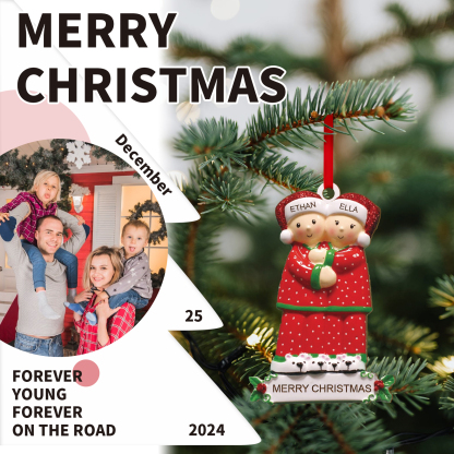 Navidad-Ornamento con muñecos de madera familia en rojo 2 nombres y texto personalizados | Jessemade