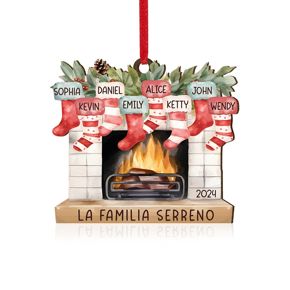 Navidad-Ornamento de madera chimenea y calcetines con 8 nombres, año y 1 texto personalizados | Jessemade