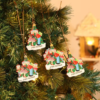 Navidad-Ornamento con muñecos de madera familia con árbol 2 nombres y texto personalizados | Jessemade
