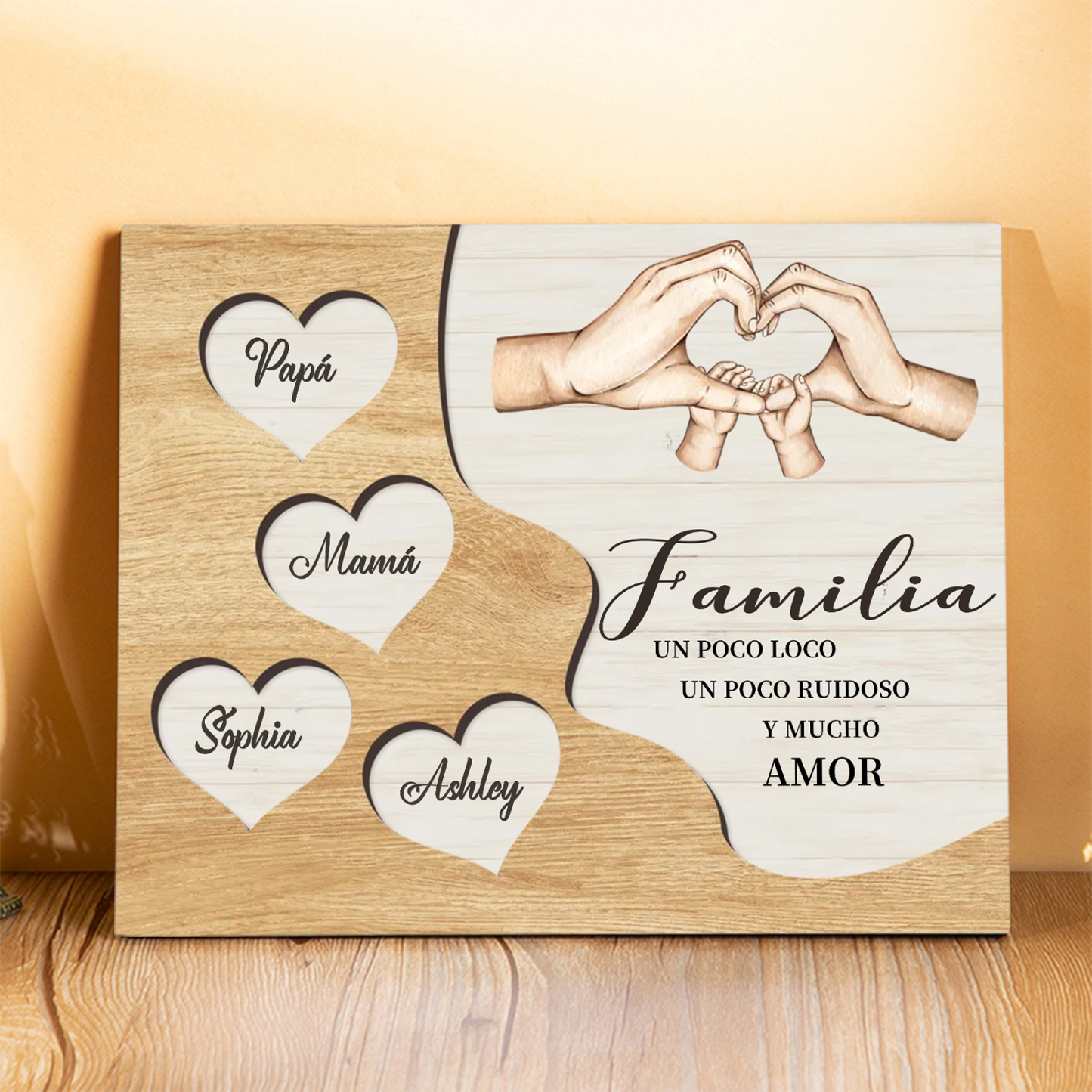A la familia-Lámina de madera mano a mano con corazones personalizados de 4 nombres | Jessemade