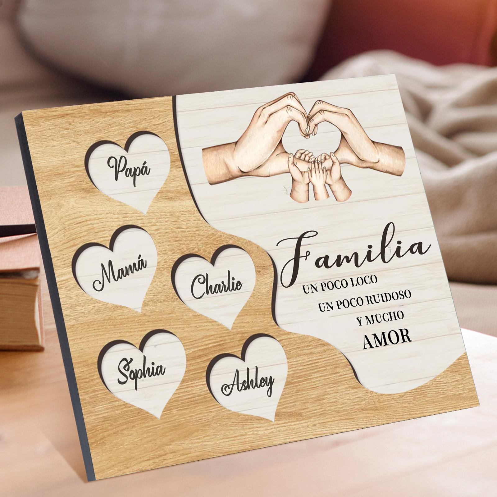 A la familia-Lámina de madera mano a mano con corazones personalizados de 5 nombres | Jessemade