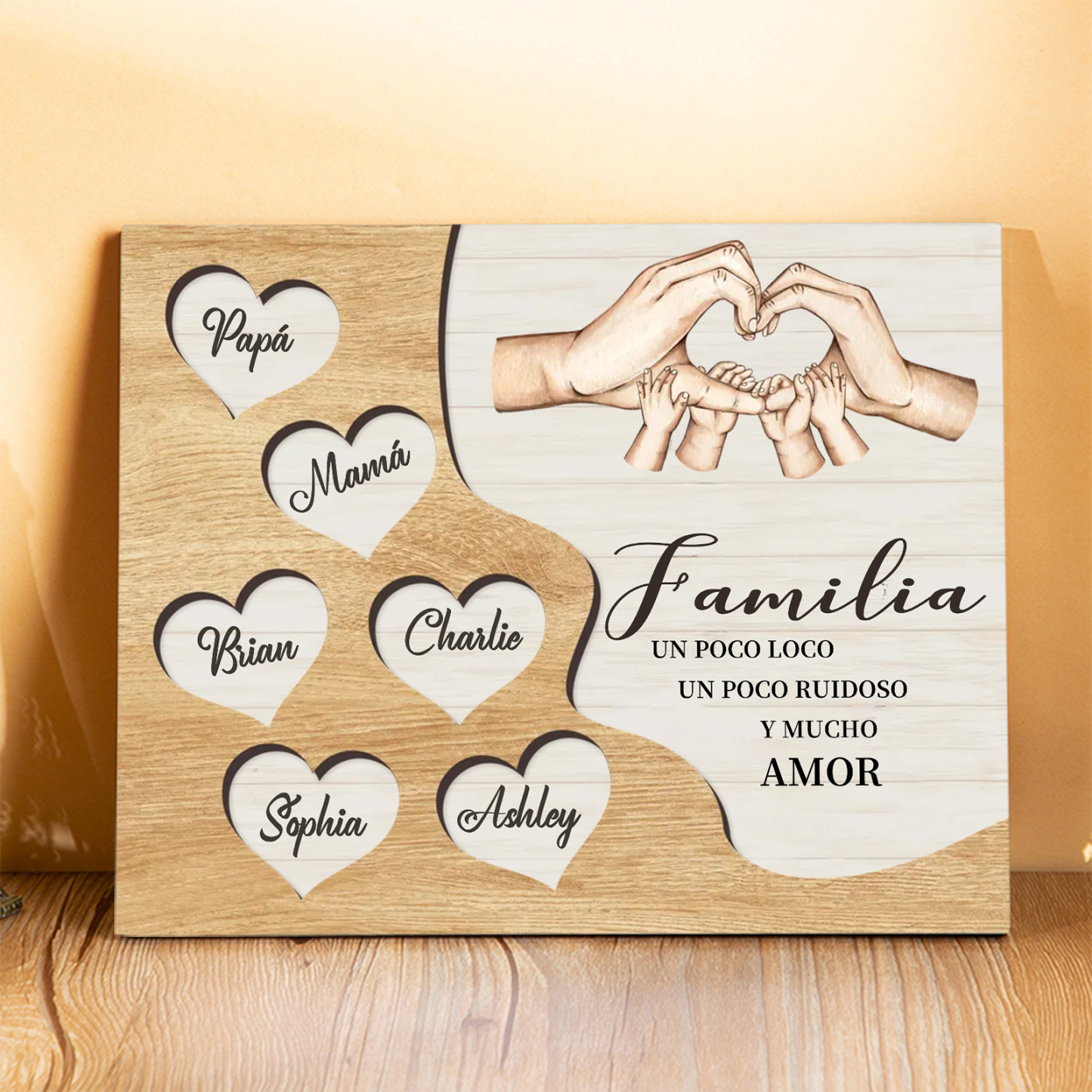 A la familia-Lámina de madera mano a mano con corazones personalizados de 6 nombres | Jessemade