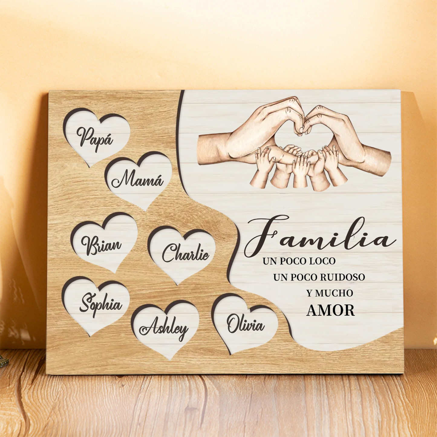 A la familia-Lámina de madera mano a mano con corazones personalizados de 7 nombres | Jessemade