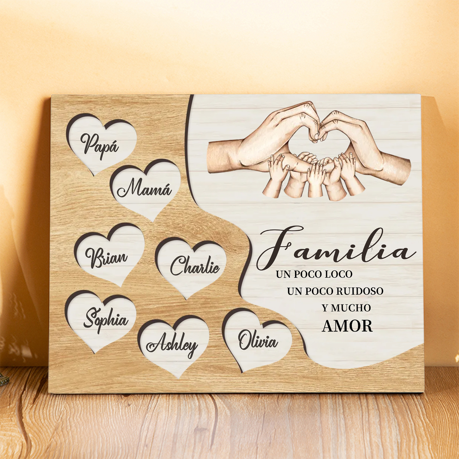 A la familia-Lámina de madera mano a mano con corazones personalizados de 7 nombres | Jessemade