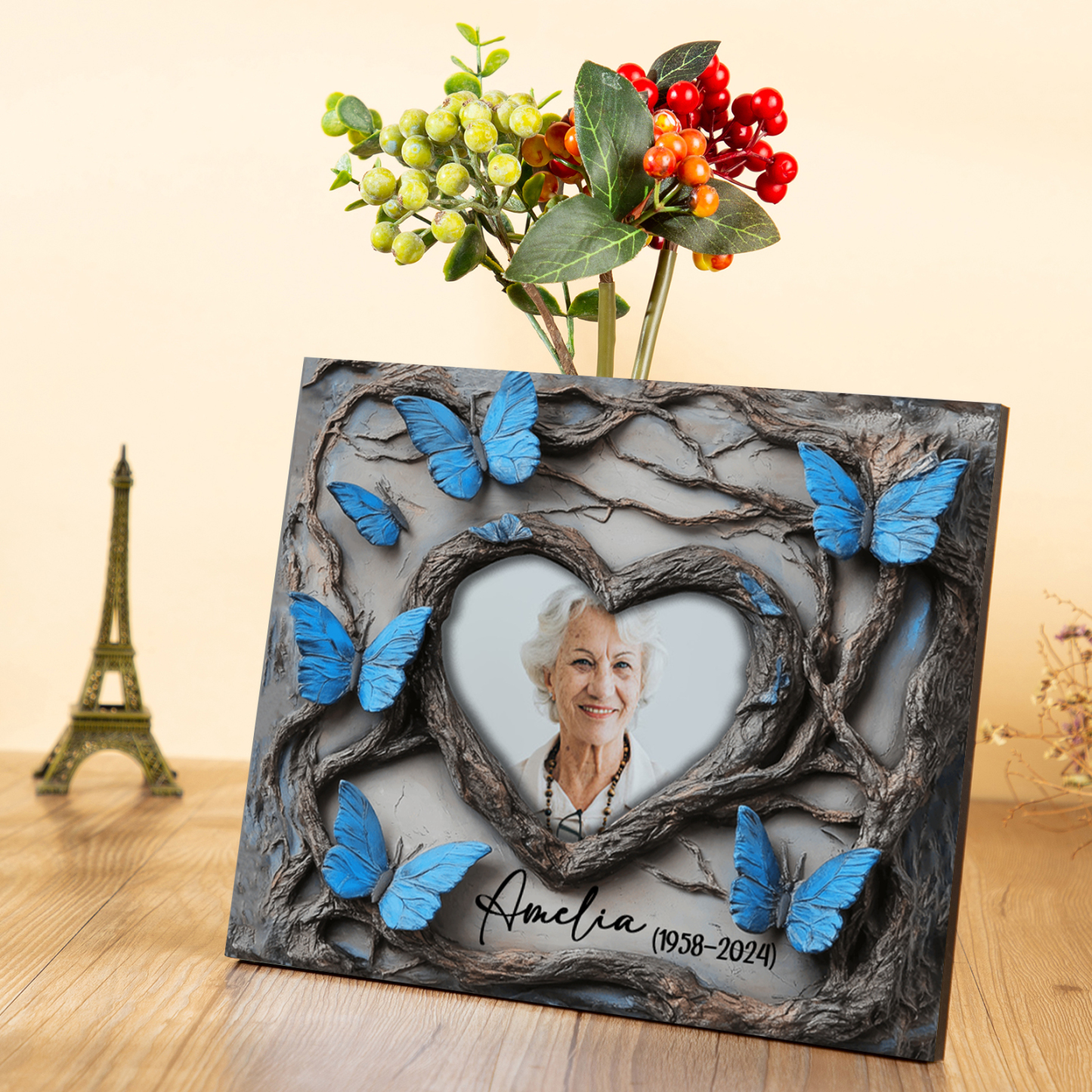Lámina de madera con mariposas en memoria a un ser querido nombre, años y foto personalizada | Jessemade