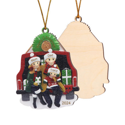 Navidad-Ornamento con muñecos de madera familia con regalos en coche 3 nombres, año y texto personalizados | Jessemade