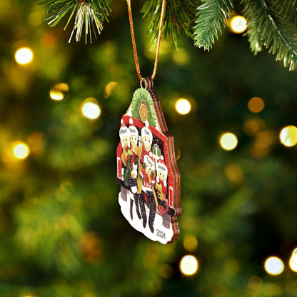 Navidad-Ornamento con muñecos de madera familia con regalos en coche 5 nombres, año y texto personalizados | Jessemade