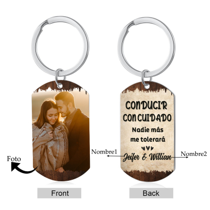 Llavero para pareja "Conducir con cuidado" personalizado con foto y 2 nombres | Jessemade