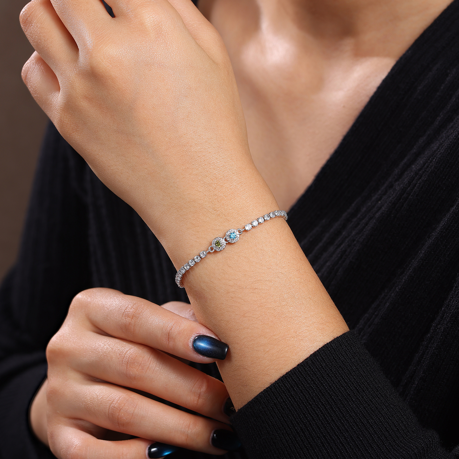 Pulsera tipo Tenis Personalizada con 2 a 5 Piedras de Nacimiento