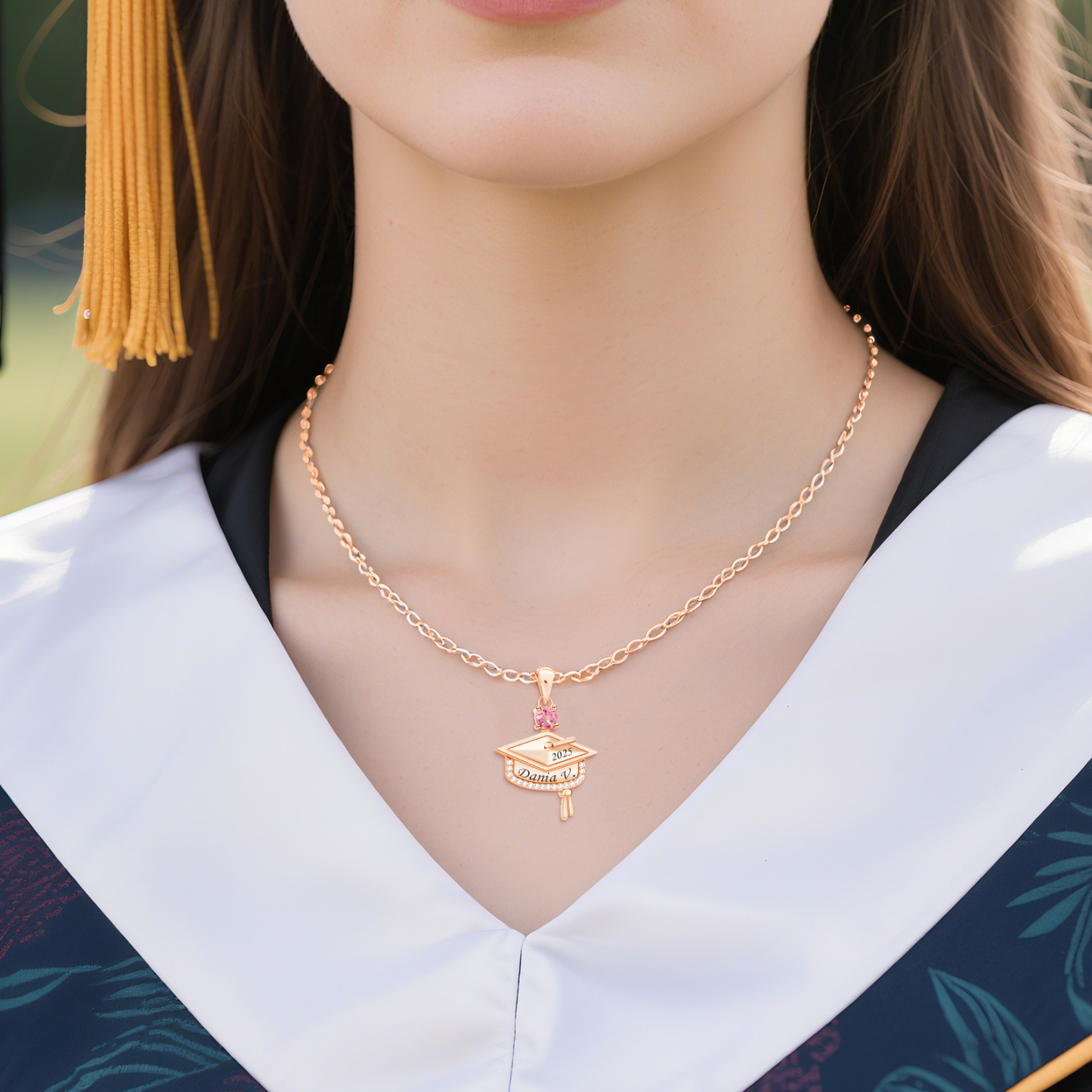 Para graduadas - Collar personalizado de graduación con piedra de nacimiento y nombre grabado – Joya única para la temporada de graduación 2025, regalo ideal para estudiantes