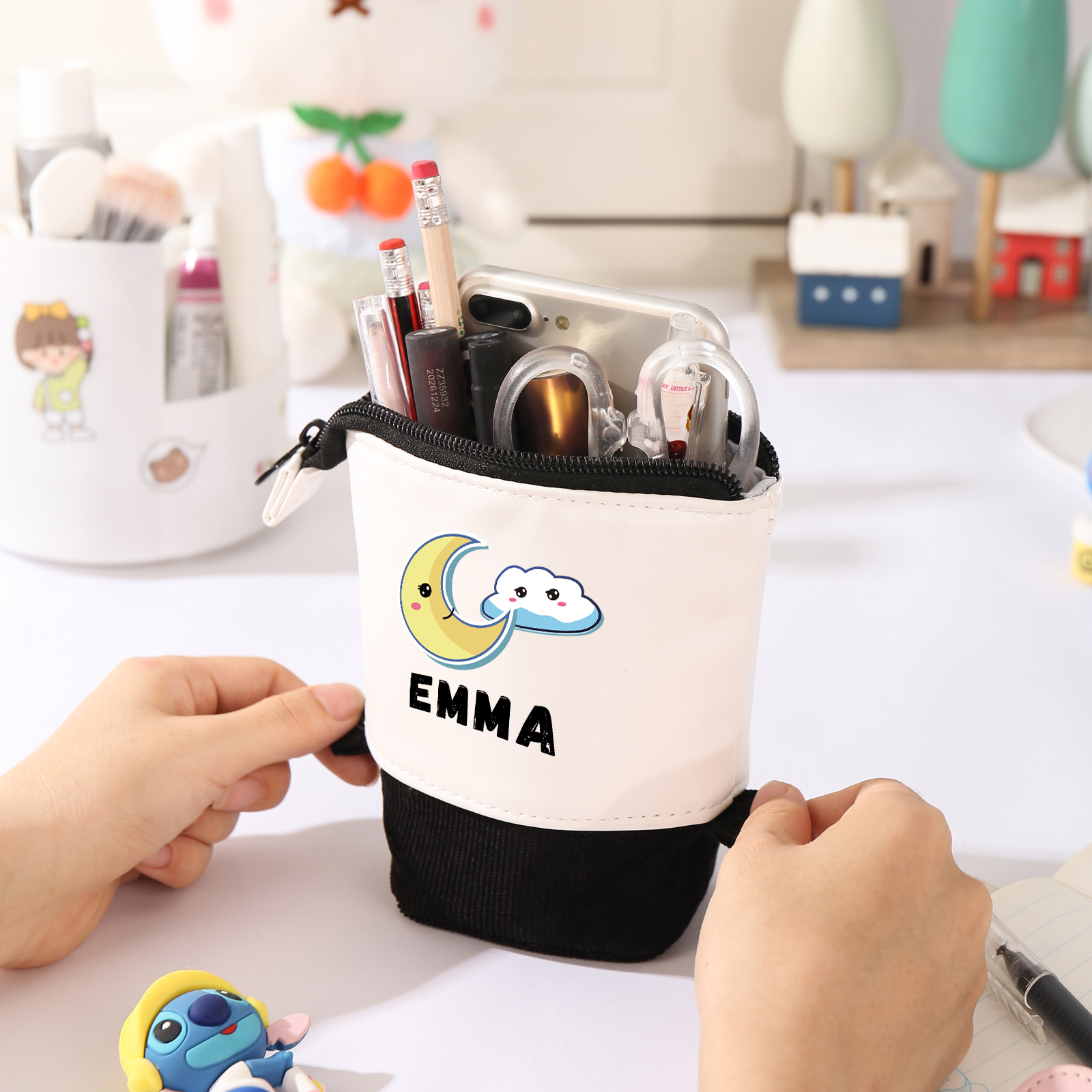 Estuche personalizado con nombre con diseños coloridos de luna para niños