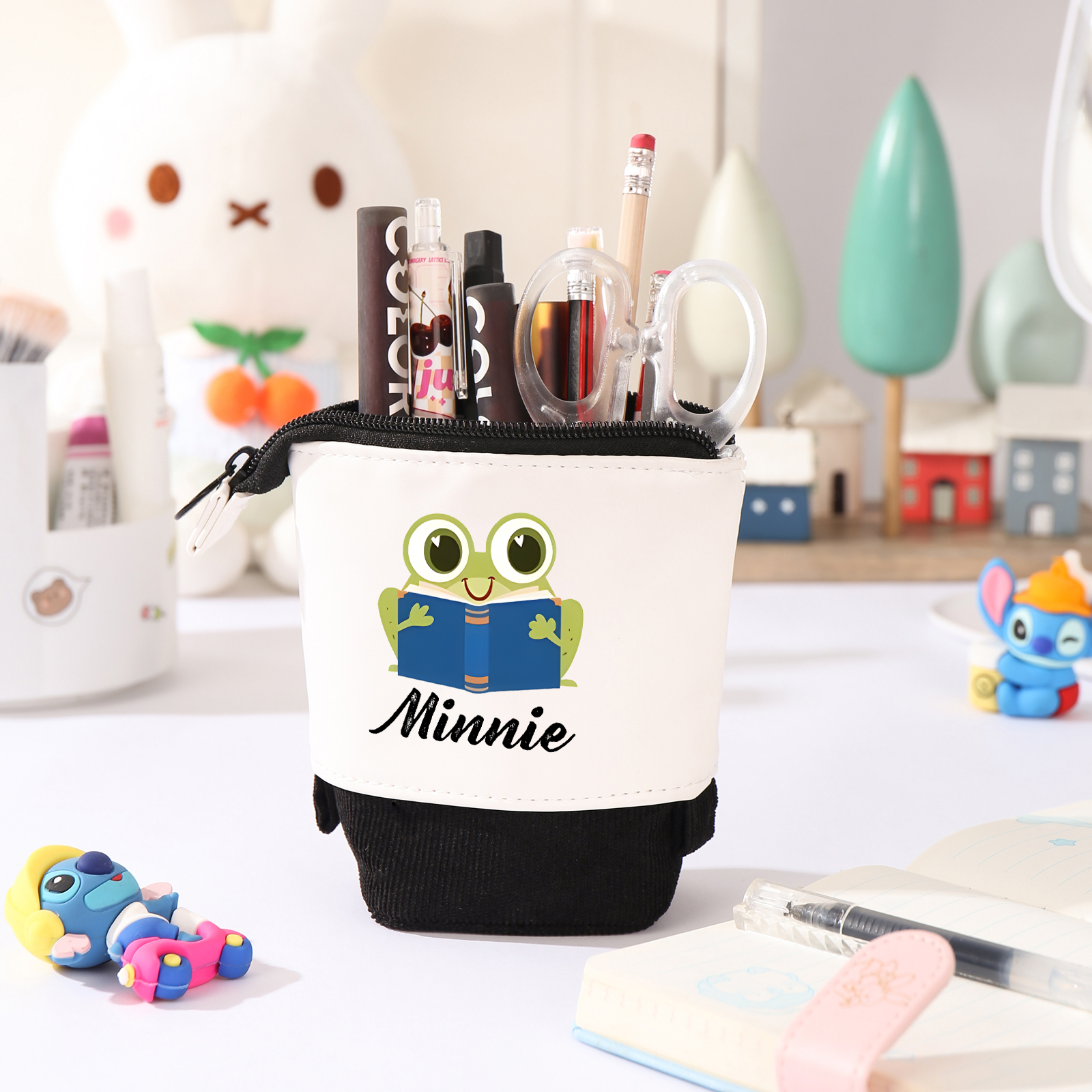 Estuche personalizado con nombre con diseños coloridos de animales para niños