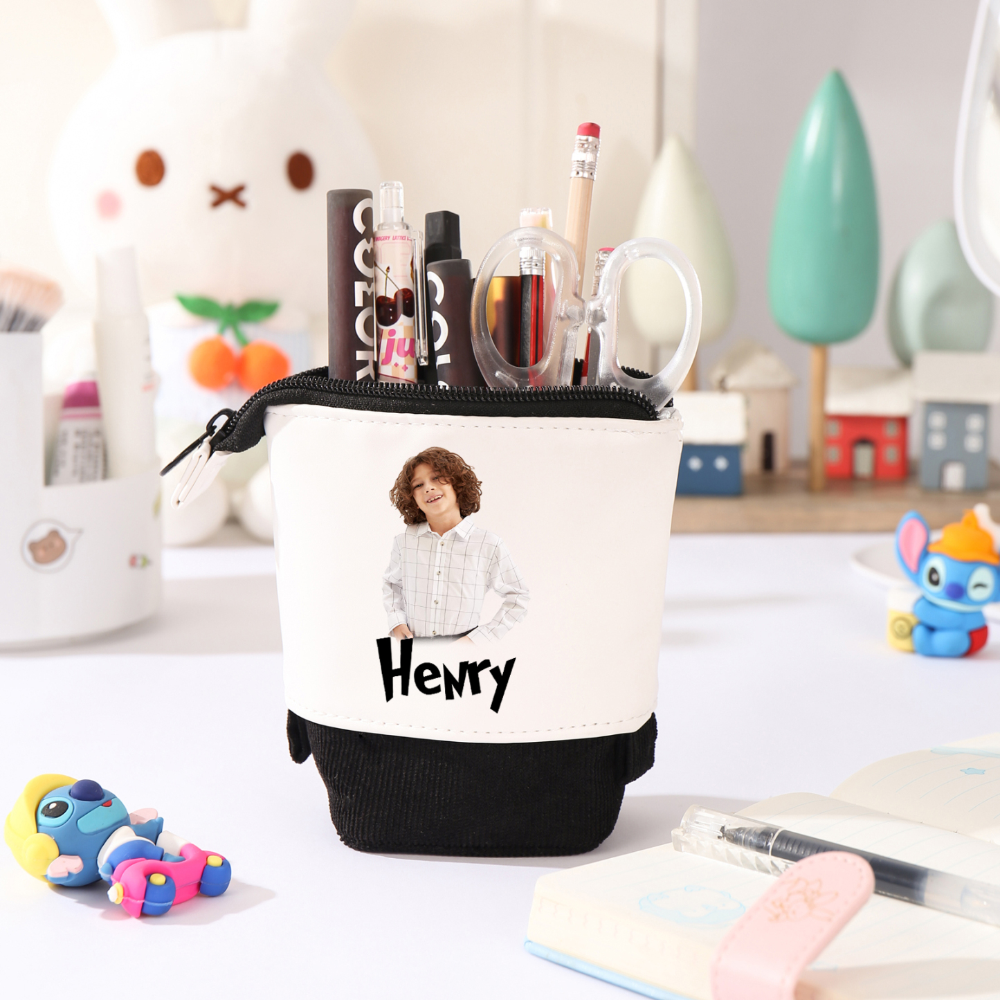 Estuche personalizado con nombre y foto con diseños coloridos para niño