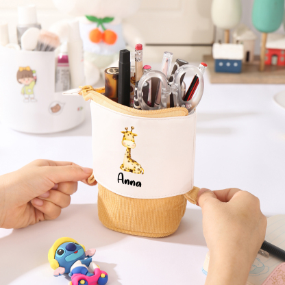 Estuche personalizado con nombre con diseños coloridos de animales para niños