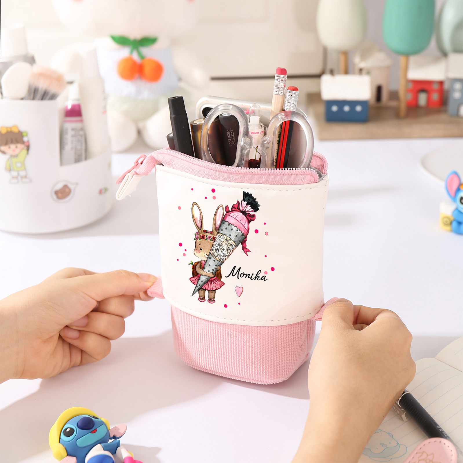 Estuche personalizado con nombre con diseños coloridos de conejo con mochila para niños