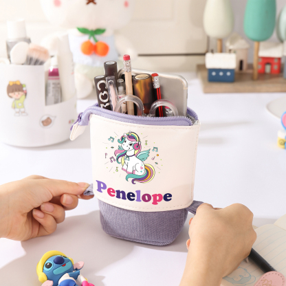 Estuche personalizado con nombre con diseños coloridos de animales para niños